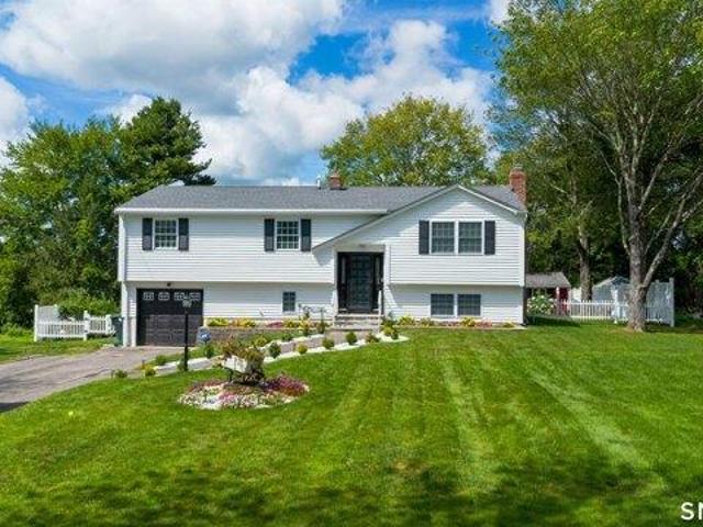 House for sale in Torringford, New Hartford