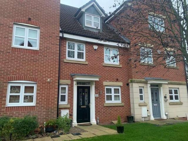 Townhouse for sale in Elmfield, Leicestershire