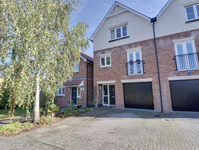 Townhouse for sale in Eastney, Portsmouth
