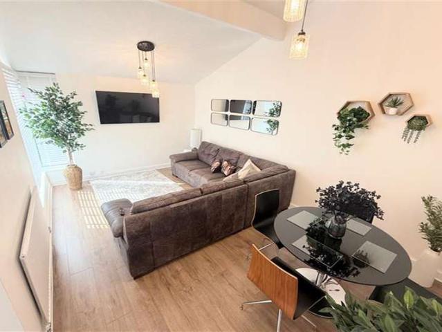 Townhouse for sale in Higher Runcorn, Halton