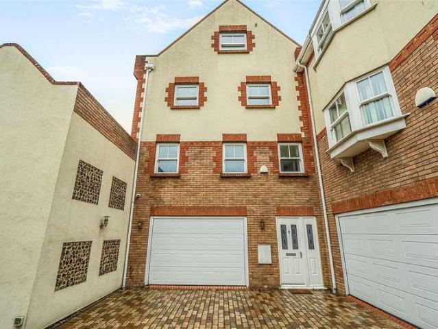 Townhouse for sale in Margate Old Town, Thanet