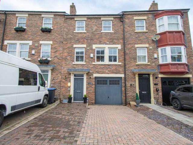 Townhouse for sale in Neville's Cross, Durham