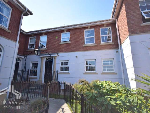 Townhouse for sale in Cypress Point, Fylde