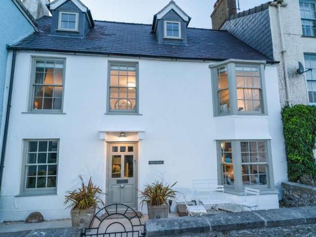 Townhouse for sale in Beaumaris