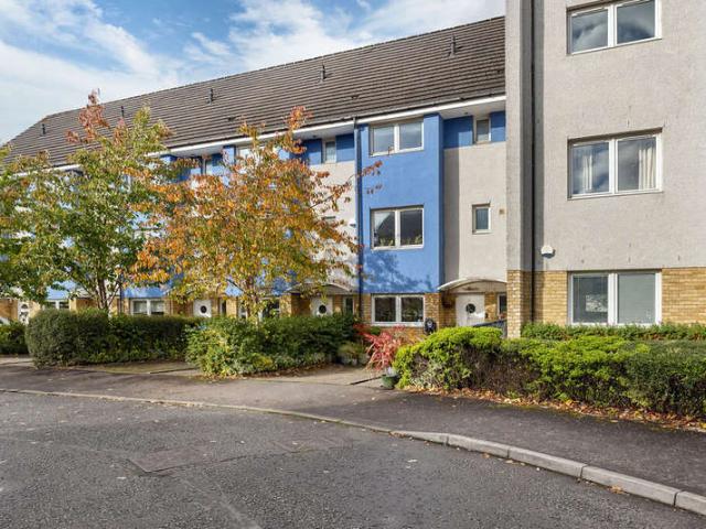 Townhouse for sale in Netherton, Glasgow