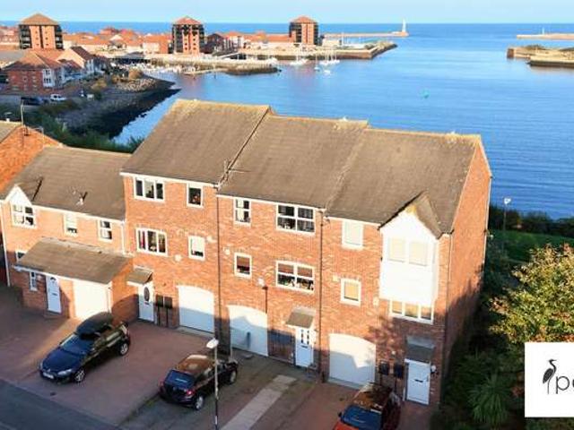 Townhouse for sale in Monkwearmouth, Sunderland