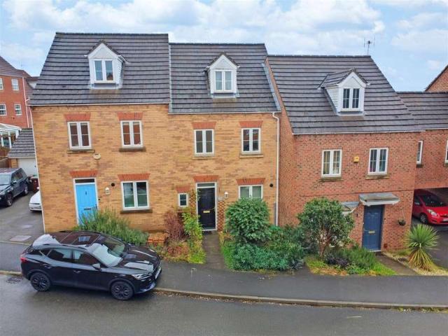 Townhouse for sale in Haddon, East Midlands