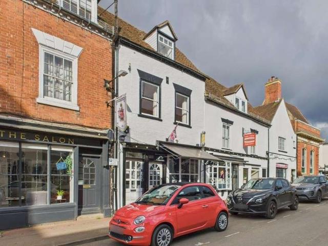 Townhouse for sale in Forthampton, Worcestershire