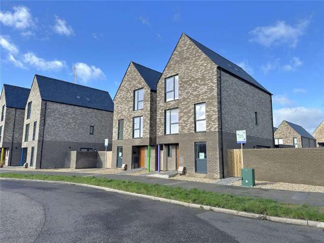Townhouse for sale in Crumbles, Eastbourne