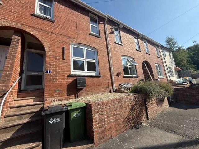 Townhouse for rent in Exwick, Exeter