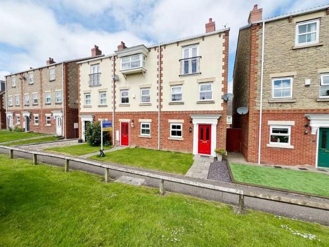 Townhouse for sale in Thinford