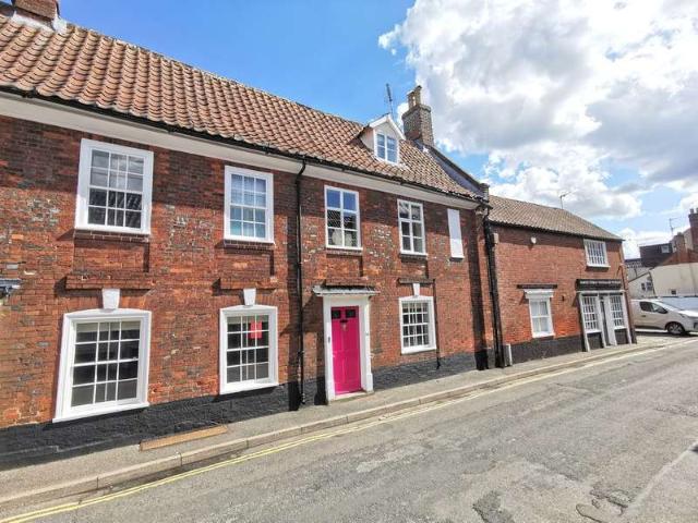Townhouse for sale in Eastbridge, Suffolk