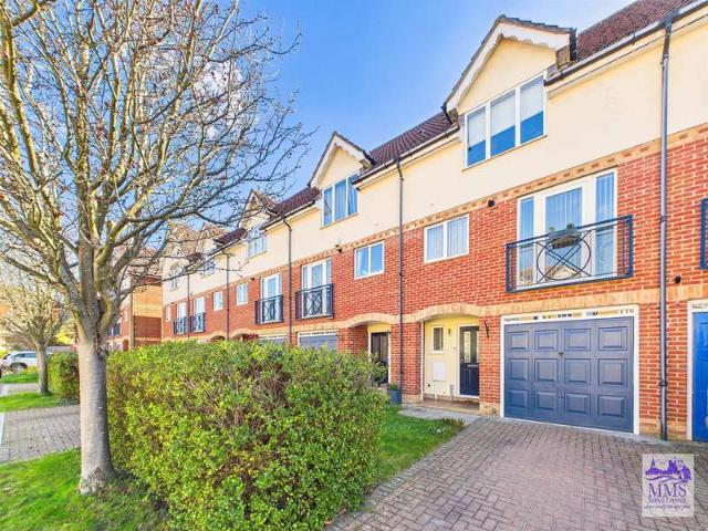 Townhouse for sale in Troy Town, Rochester