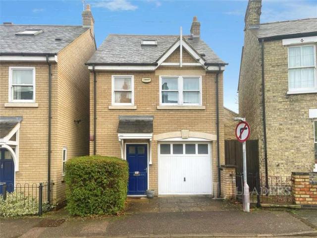 Townhouse for sale in Arbury, Cambridgeshire