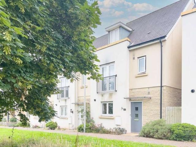 Townhouse for sale in Newcourt, Watergate