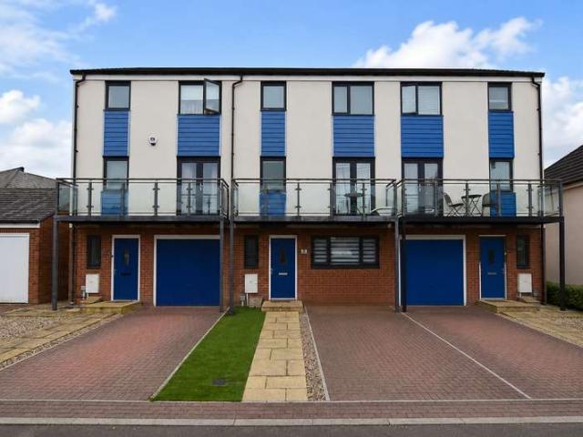 Townhouse for rent in Middle Brunton, Hazlerigg
