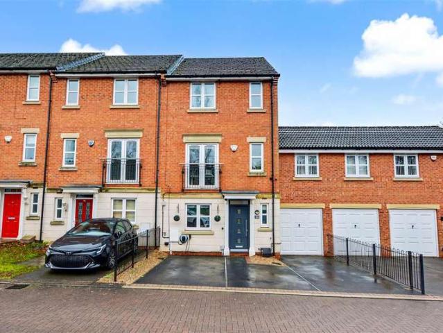 Townhouse for sale in Haddon, East Midlands