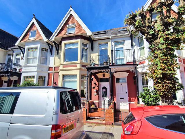 Townhouse for sale in Porthcawl, Nottage