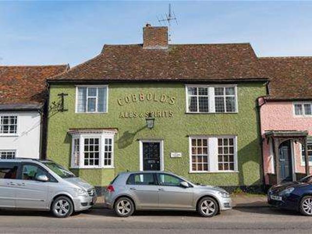 Townhouse for sale in Chelmondiston, Suffolk