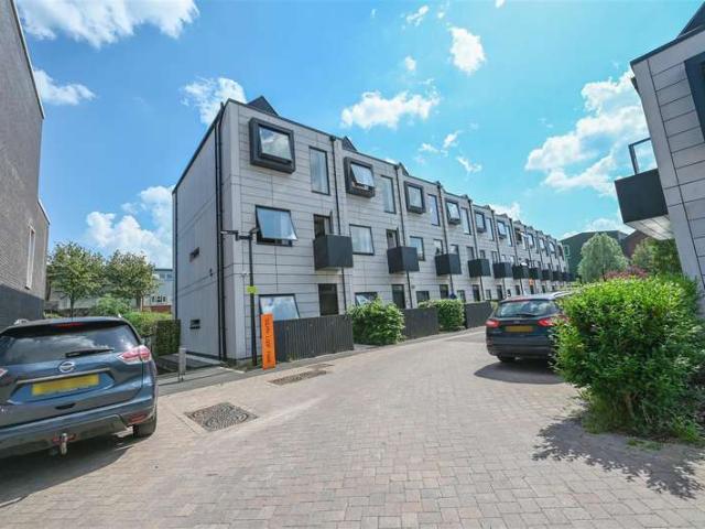 Townhouse for sale in Ladywood, West Midlands