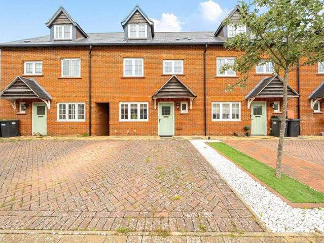 Townhouse for sale in Widley, Spring Vale
