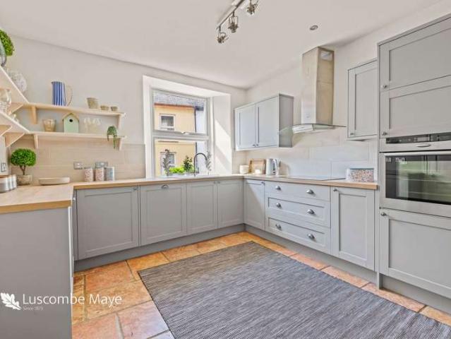 Townhouse for sale in Strode, Devon