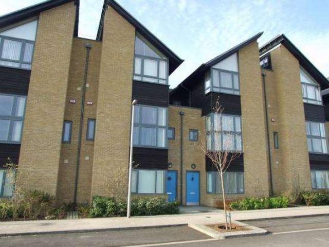 Townhouse for sale in Harlow, Essex