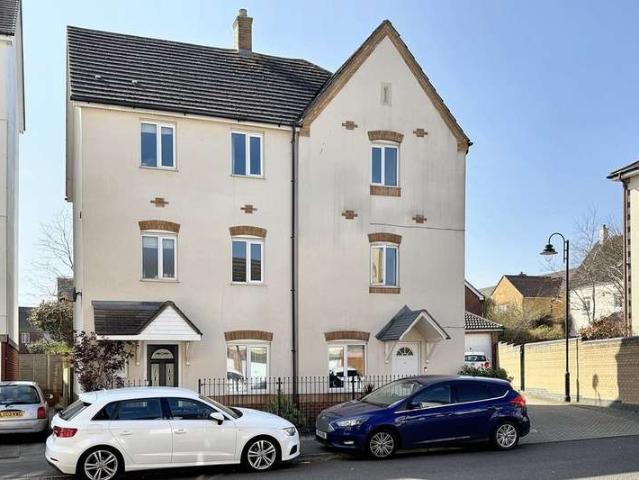 Townhouse for rent in Repton Park North, Bridgefield