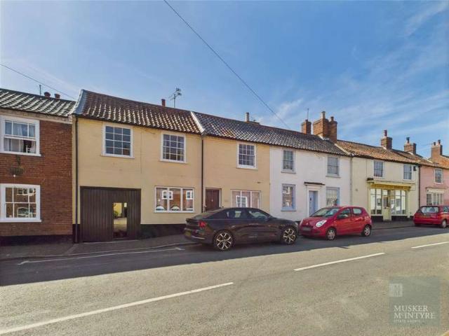 Townhouse for sale in Burgh St Peter, Norfolk