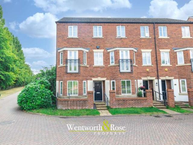 Townhouse for sale in Birmingham, West Midlands