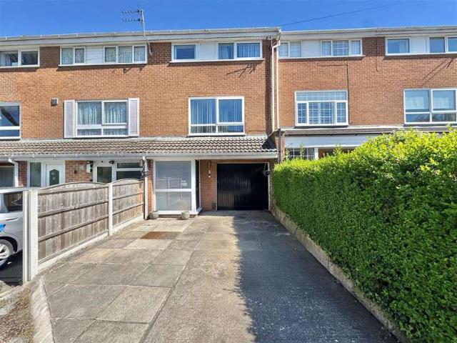 Townhouse for sale in Heald Green, Greater Manchester