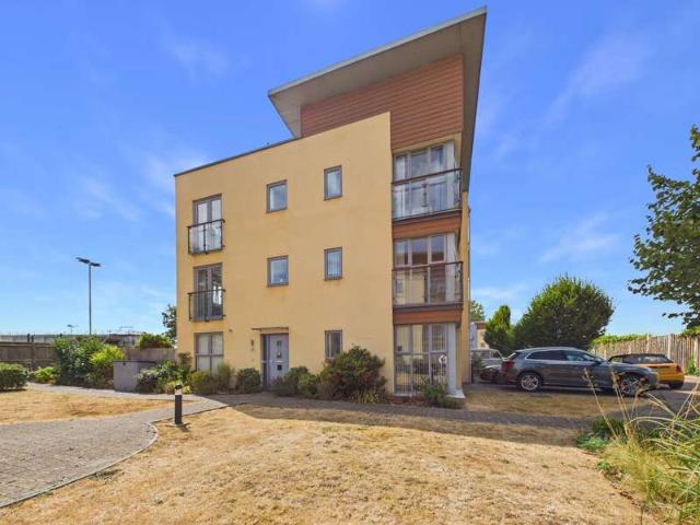 Townhouse for sale in Worthing, West Sussex