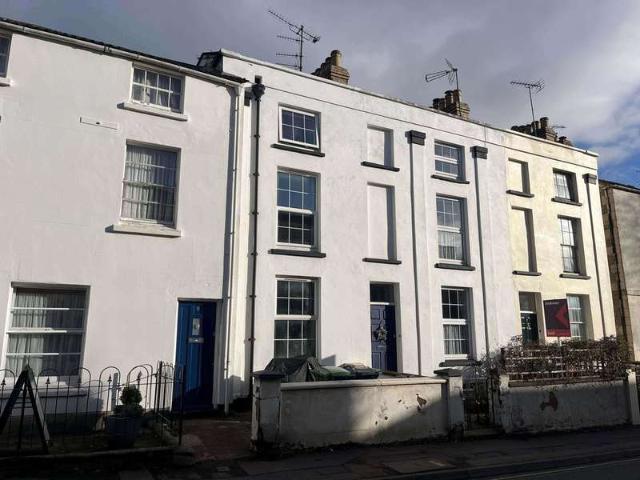 Townhouse for sale in Stroud, School House