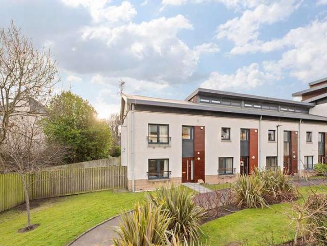 Townhouse for sale in Granton, Scotland