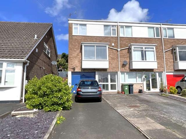 Townhouse for sale in Hasbury, West Midlands