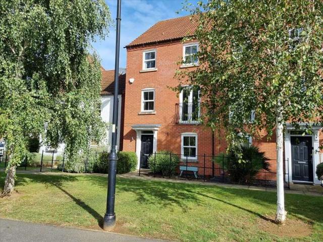 Townhouse for rent in Greylees, Ashby De La Launde