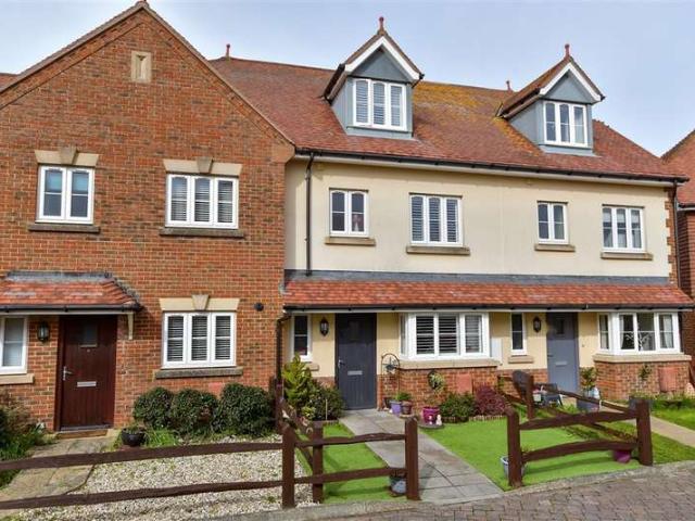 Townhouse for sale in Clapham, West Sussex