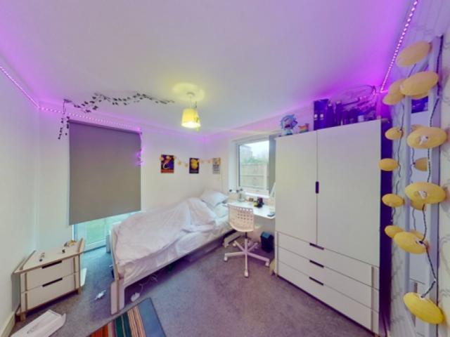 Townhouse for rent in Nottingham, Highland