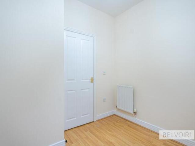Townhouse for rent in Hockley Port, West Midlands