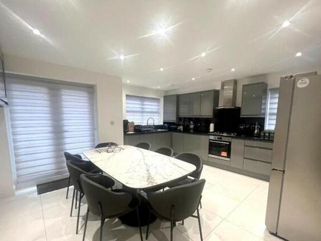House for rent in Ashton-under-Lyne, Tameside
