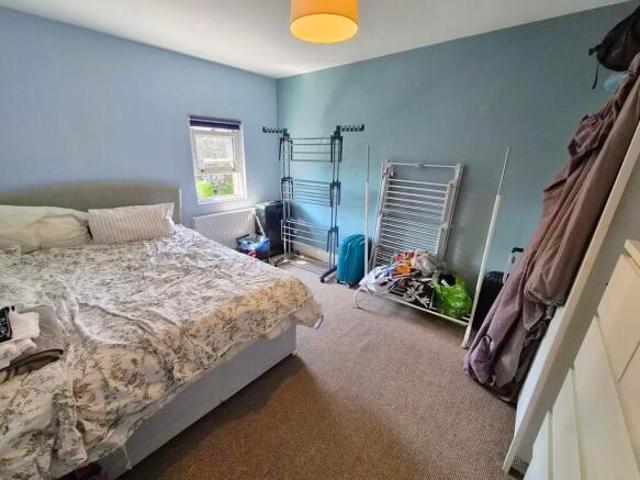 Townhouse for rent in Garforth, West Yorkshire