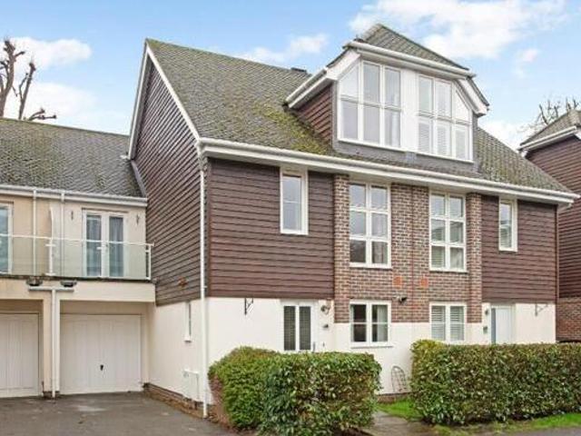 House for rent in Blackhills, Surrey