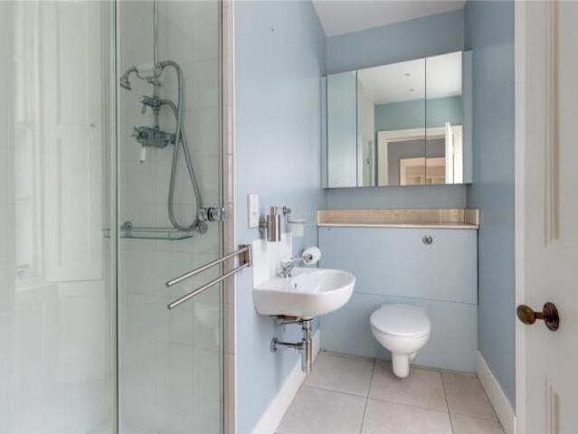 Townhouse for rent in Stockbridge, Scotland