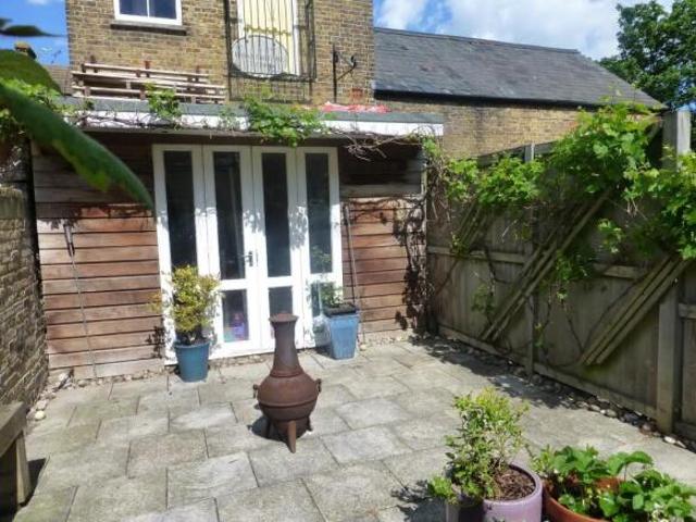 Townhouse for rent in Whitstable, Kent