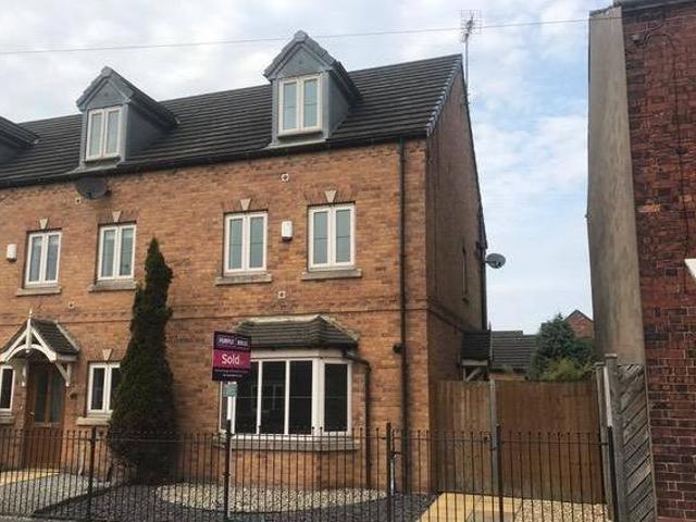 House for rent in Froggatt, East Midlands
