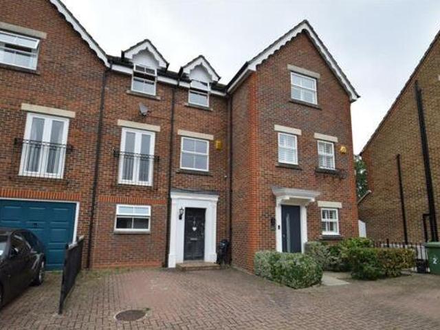 House for rent in Pinner, Greater London