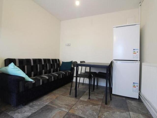 Townhouse for rent in Reading