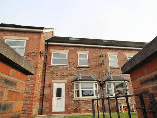 House for rent in Lyons, Greater London