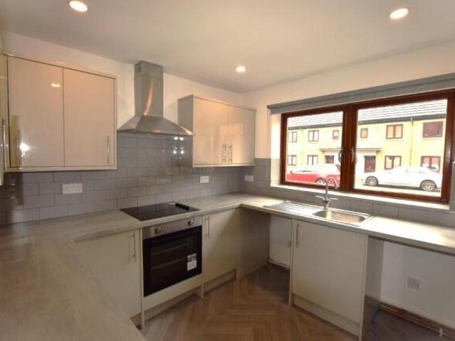 Townhouse for rent in Northampton, Northamptonshire