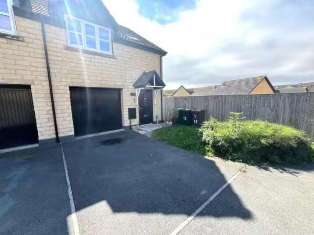 House for rent in Denholme, West Yorkshire